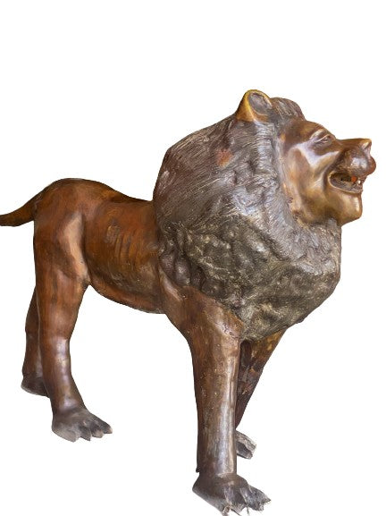 Sculpture artisanale du lion