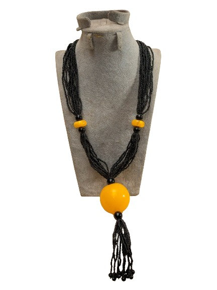 Collier artisanal jaune noir